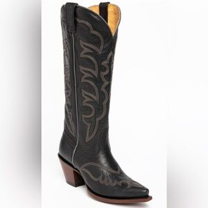 Shyanne High Desert Western Boot- Snip Toe. Black with Embroidery Detail. NWT.